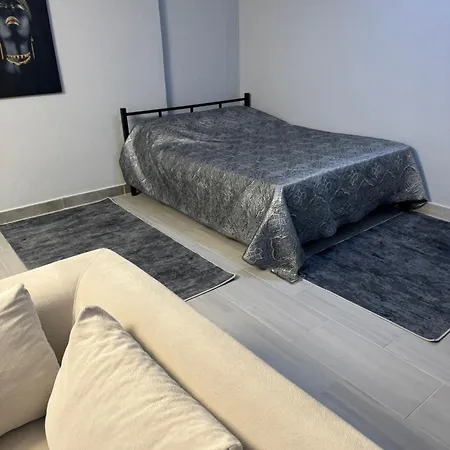 Nice Cen Apartment 公寓 马尔马里斯